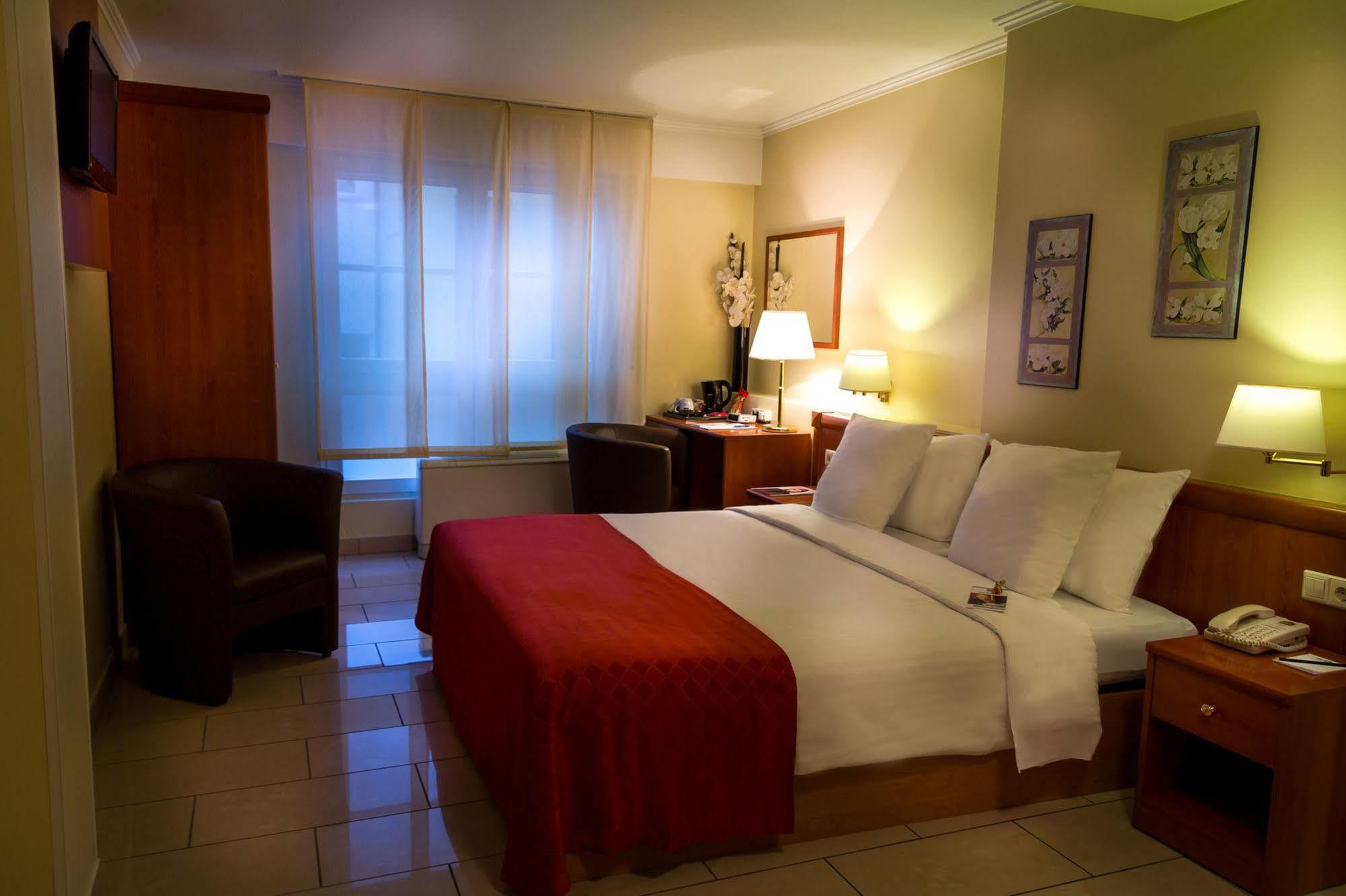 Hotel Western Grand Victor Hugo
