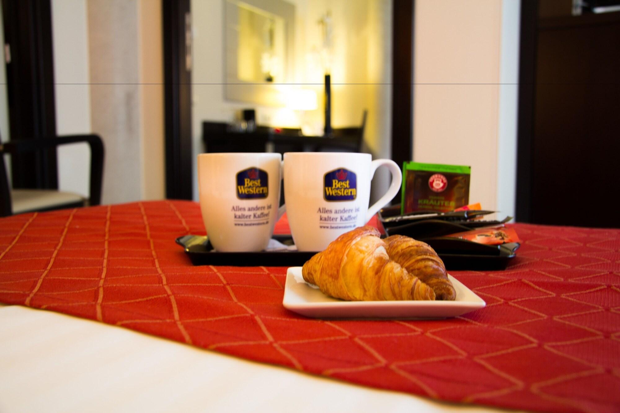 Western Grand Victor Hugo Отель 4*
